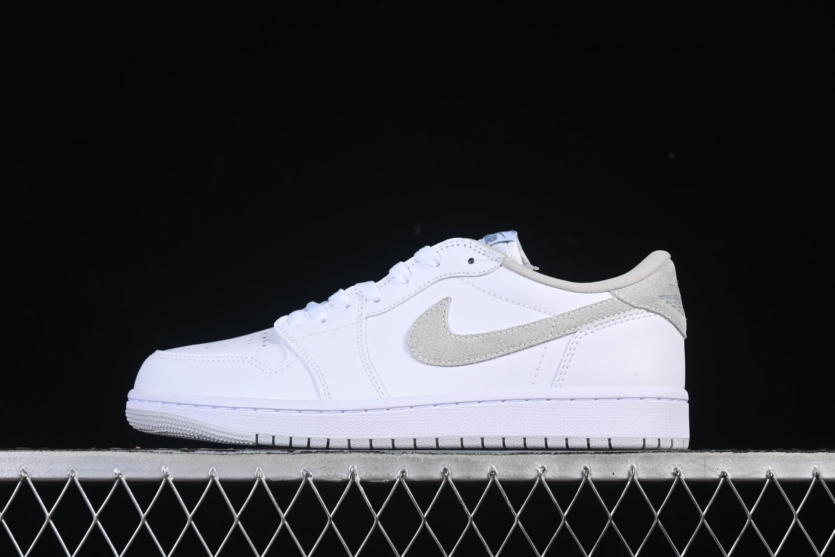 All categories Air Jordan Jordan series basketball shoes Air Jordan 1 Low Air Jordan 1 Low OG "Neutral Grey" AJ1 Joe 1 simple white gray low-top cultural casual sneakers CZ0775-100